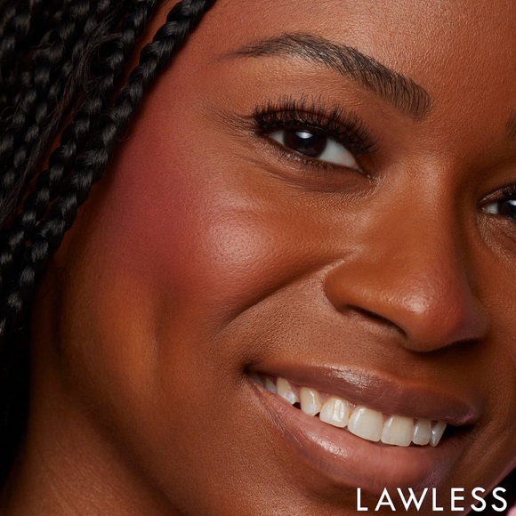 LAWLESS Make Me Blush Velvet Blush - Desert Rose - Picture 4 of 9